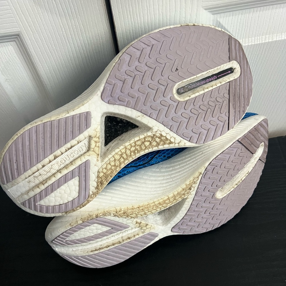 Saucony Women’s Endorphin Pro 3 - Picture 8 of 11